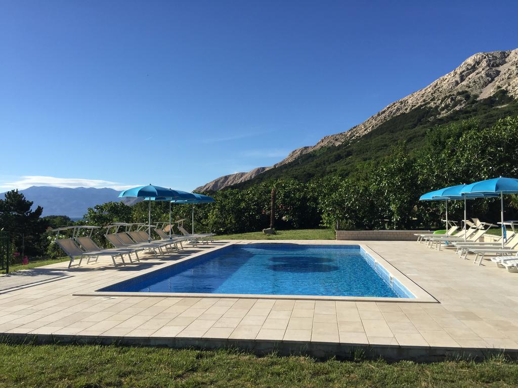 Apartments Juranic I Baška Buitenkant foto