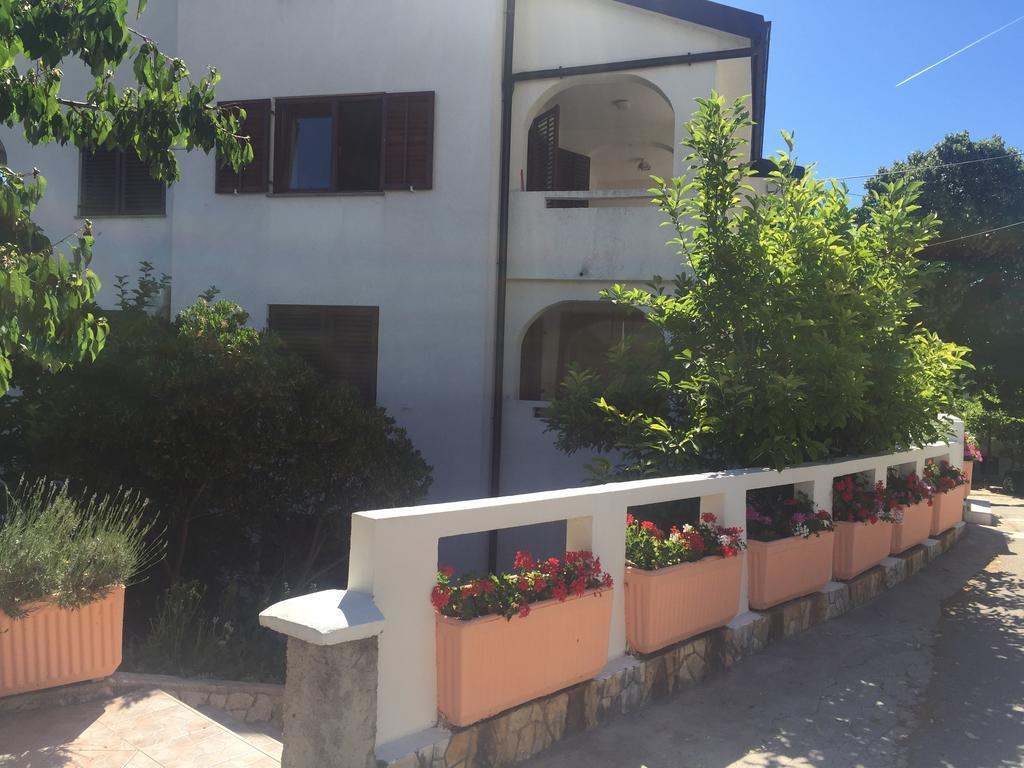 Apartments Juranic I Baška Buitenkant foto